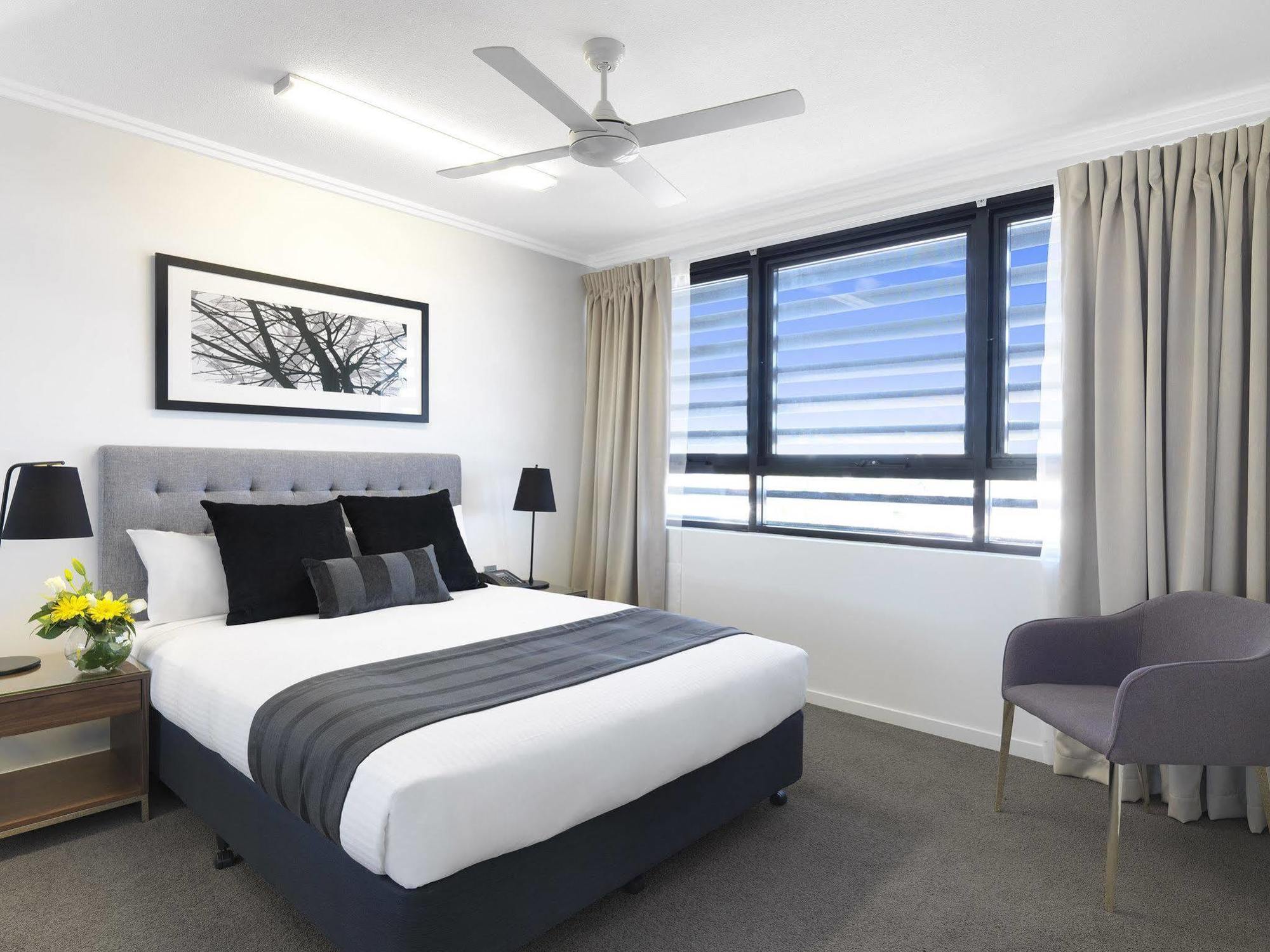 Oaks Mackay Carlyle Suites Buitenkant foto